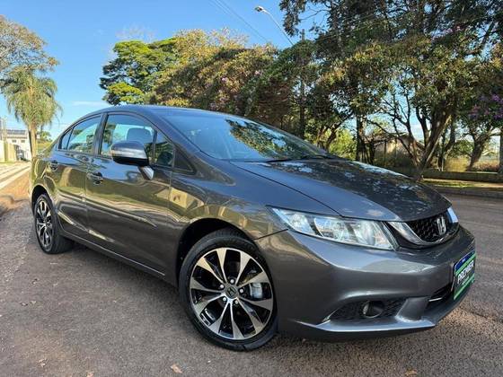 HONDA CIVIC 1.8 LXS 16V FLEX 4P AUTOMÁTICO HONDA CIVIC 1.8 LXS 16V FLEX 4P AUTOMÁTICO